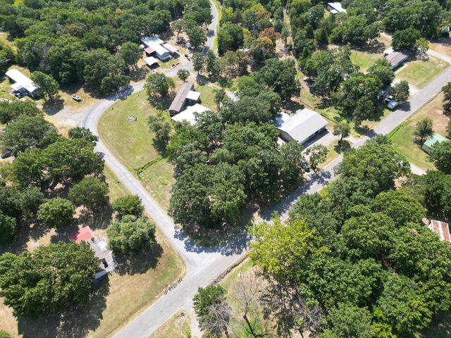 172 Indian Nation Drive, Canadian, OK 74425