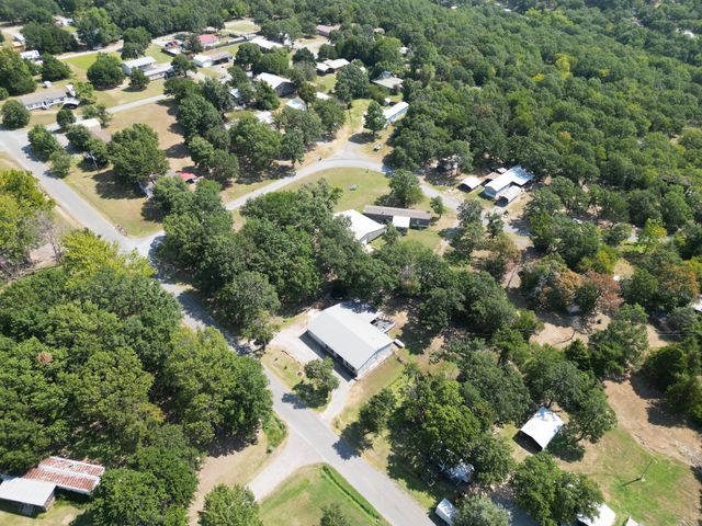 172 Indian Nation Drive, Canadian, OK 74425