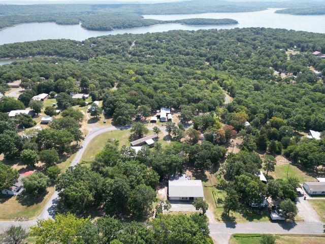 172 Indian Nation Drive, Canadian, OK 74425