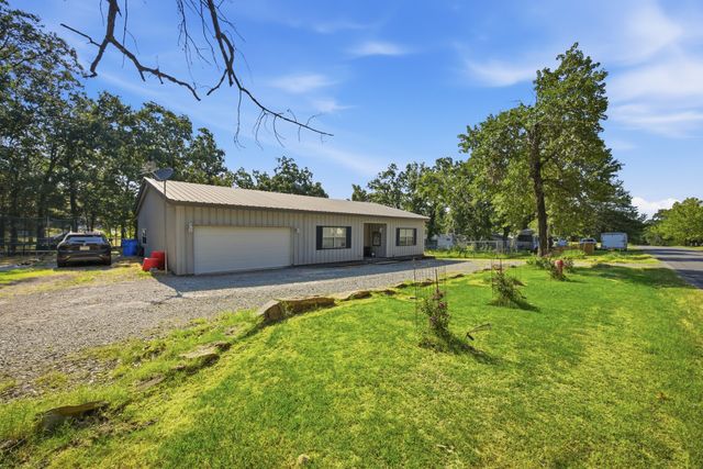 172 Indian Nation Drive, Canadian, OK 74425