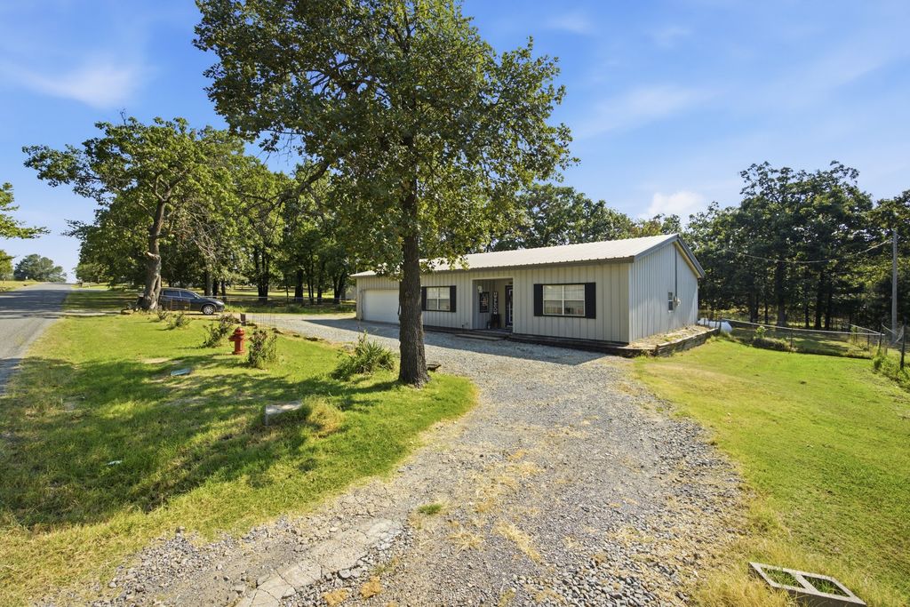 172 Indian Nation Drive, Canadian, OK 74425