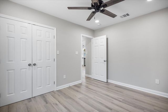 702 S Montgomery Street, Gilmer, TX 75644