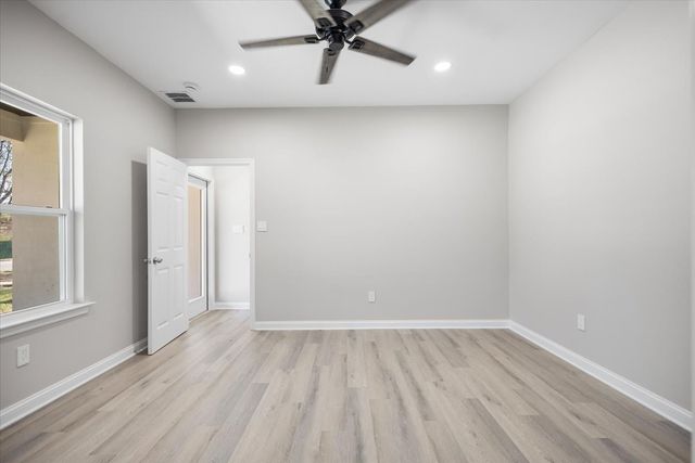 702 S Montgomery Street, Gilmer, TX 75644