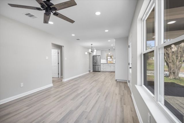 702 S Montgomery Street, Gilmer, TX 75644