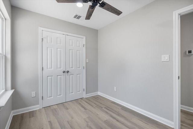 702 S Montgomery Street, Gilmer, TX 75644