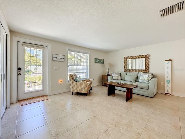 307 68TH, Holmes Beach, FL 34217