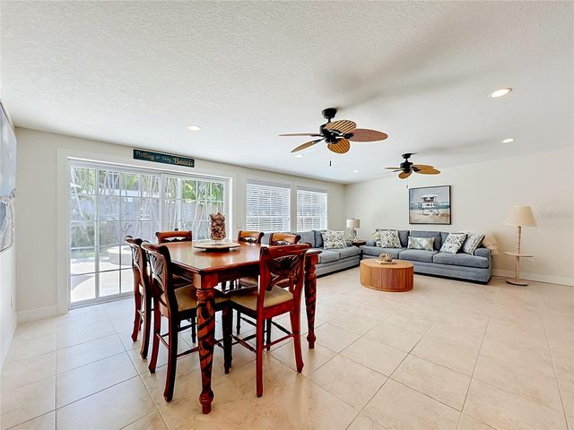 307 68TH, Holmes Beach, FL 34217