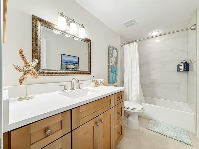 307 68TH, Holmes Beach, FL 34217
