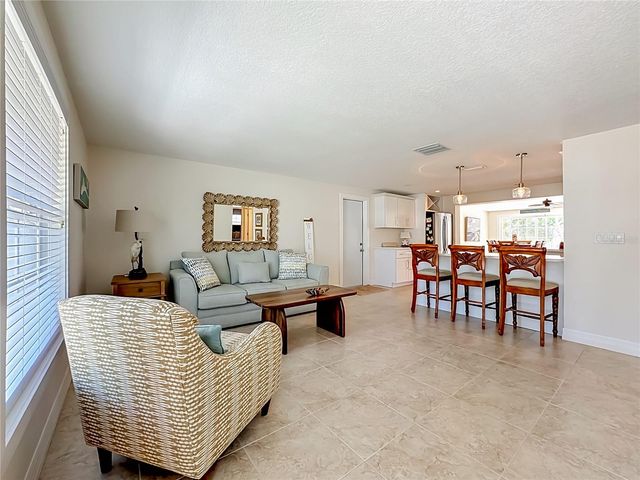 307 68TH, Holmes Beach, FL 34217
