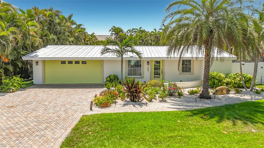 307 68TH, Holmes Beach, FL 34217