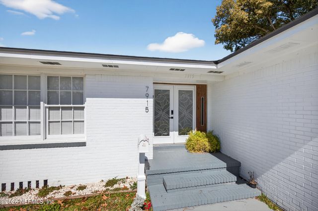 7915 ALDERMAN Road, Jacksonville, FL 32211