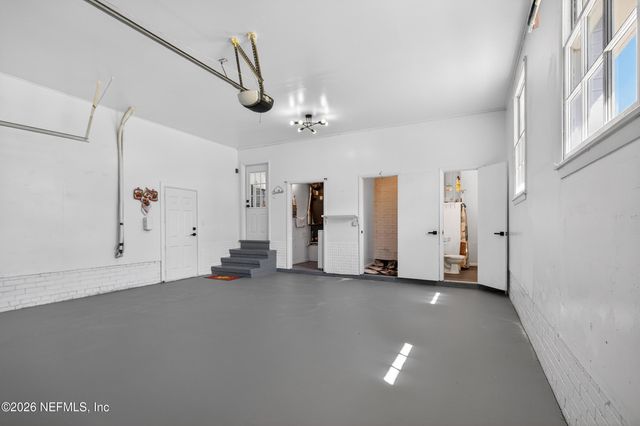 7915 ALDERMAN Road, Jacksonville, FL 32211