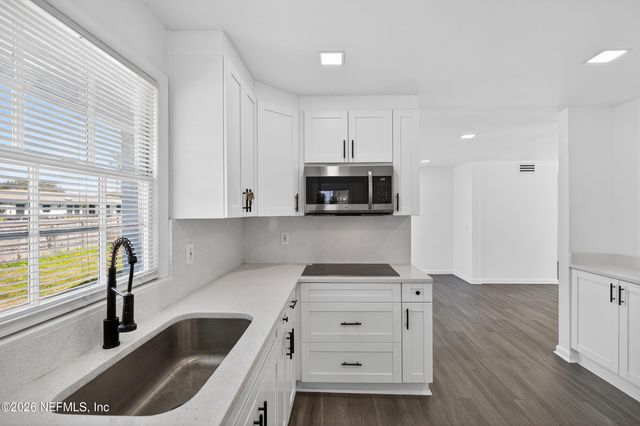 7915 ALDERMAN Road, Jacksonville, FL 32211