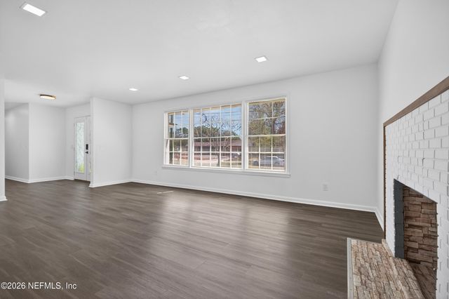 7915 ALDERMAN Road, Jacksonville, FL 32211