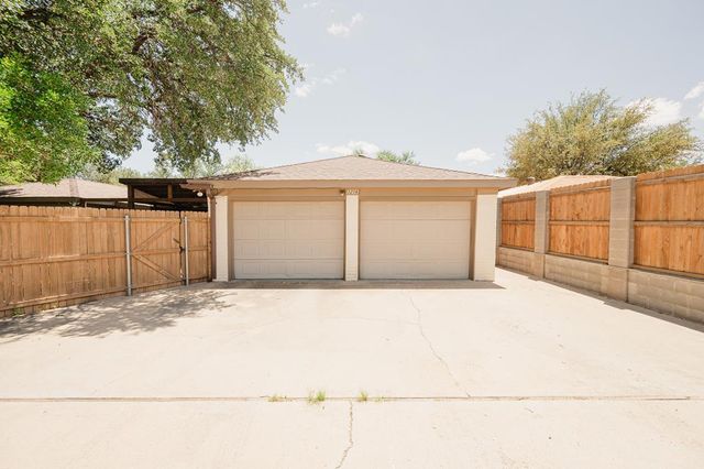 3206 Haynes Dr, Midland, TX 79705