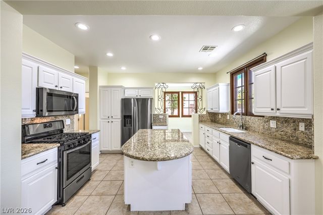 2418 Taragato Avenue, Henderson, NV 89052