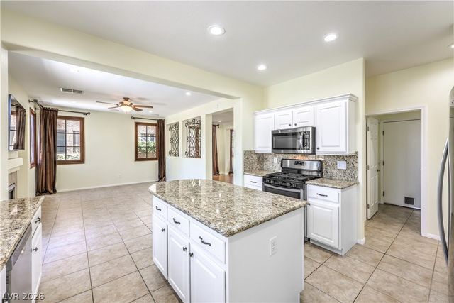 2418 Taragato Avenue, Henderson, NV 89052