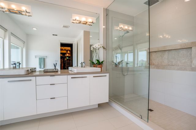 687 Laverton Drive, Frisco, TX 75036