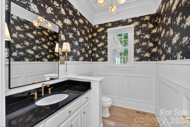 6052 Oxfordshire Road, Waxhaw, NC 28173