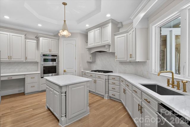 6052 Oxfordshire Road, Waxhaw, NC 28173