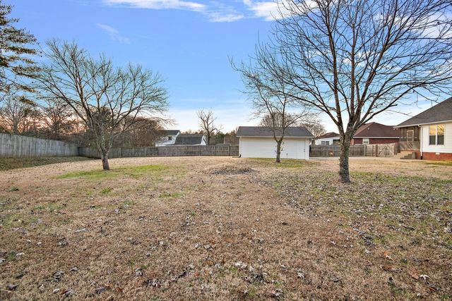 106 Buttonwood Dr, Smyrna, TN 37167