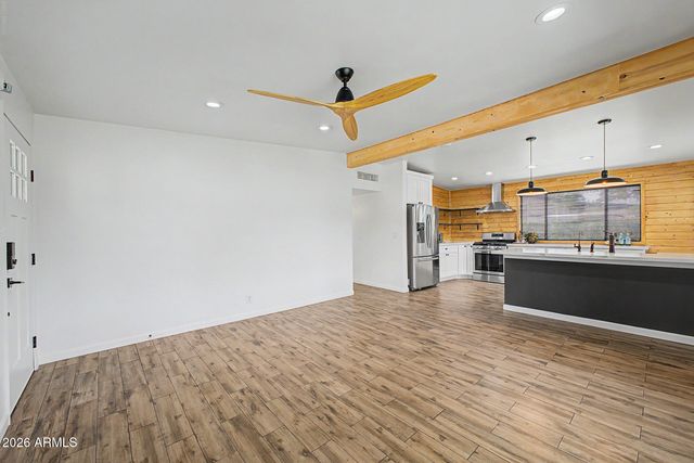433 E BEATRYCE Street, Tempe, AZ 85288
