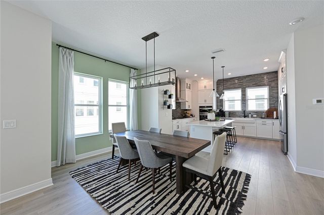 2451 MANGUM COURT, Sarasota, FL 34237