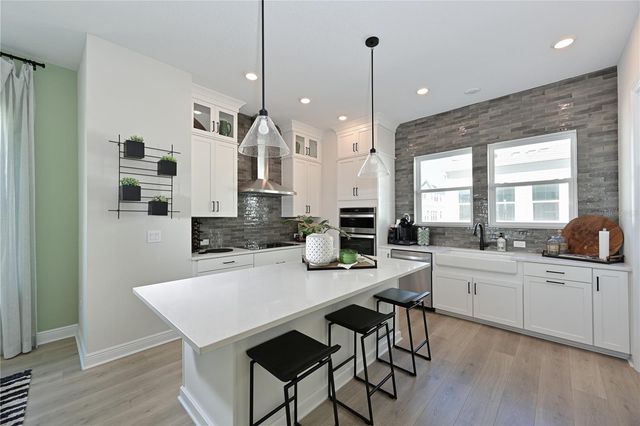 2451 MANGUM COURT, Sarasota, FL 34237