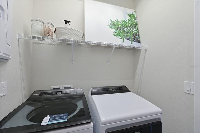 2451 MANGUM COURT, Sarasota, FL 34237