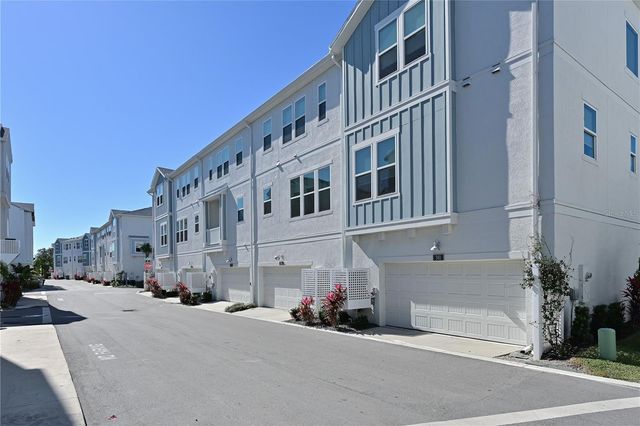 2451 MANGUM COURT, Sarasota, FL 34237