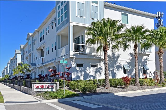 2451 MANGUM COURT, Sarasota, FL 34237