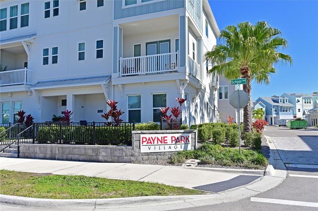 2451 MANGUM COURT, Sarasota, FL 34237