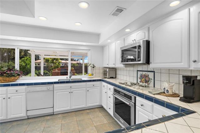 26212 Tierra Circle, Mission Viejo, CA 92691