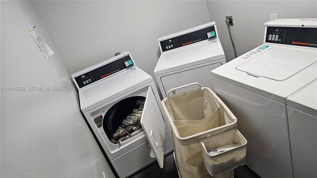 4980 E Sabal Palm Blvd 132, Tamarac, FL 33319