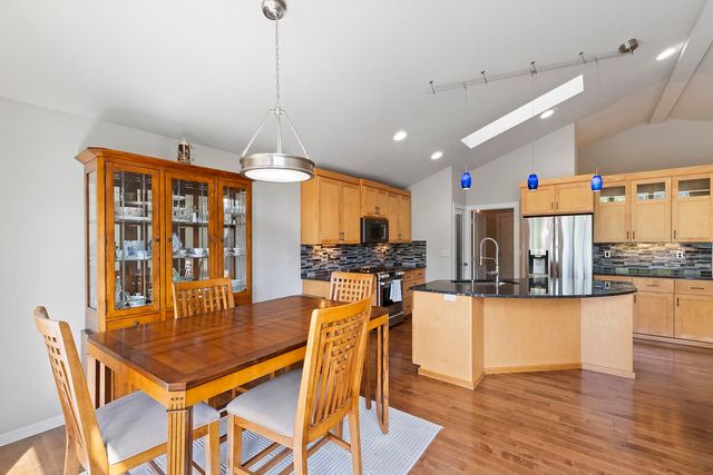1227 W Quail Crest Ave, Spokane, WA 99224