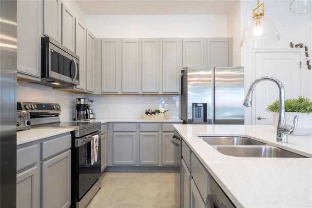 5887 HIGH SEAS DRIVE, Orlando, FL 32821