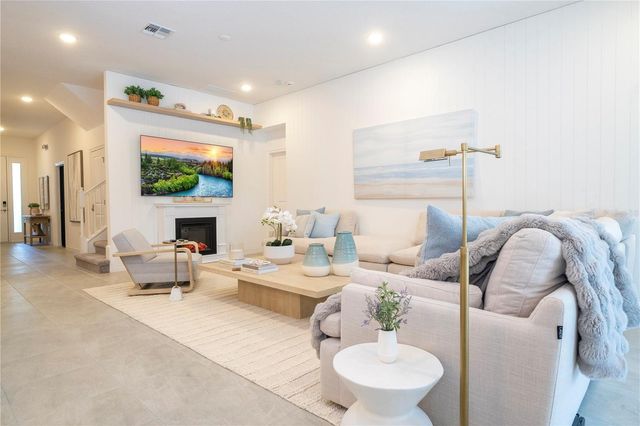 5887 HIGH SEAS DRIVE, Orlando, FL 32821