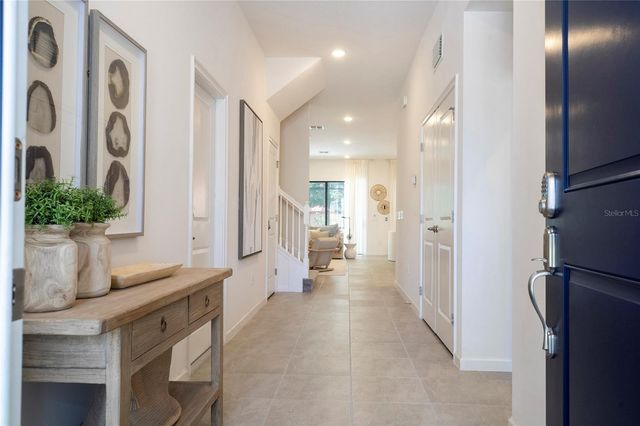 5887 HIGH SEAS DRIVE, Orlando, FL 32821