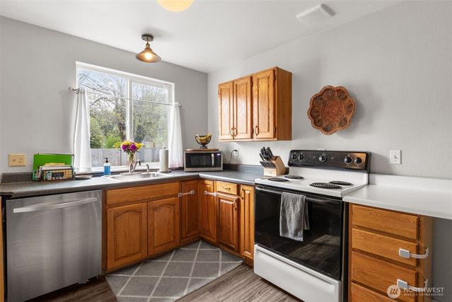 320 E Main Street, Centralia, WA 98531