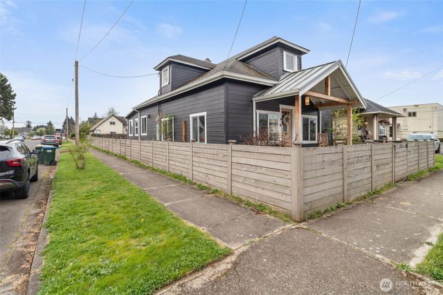 320 E Main Street, Centralia, WA 98531