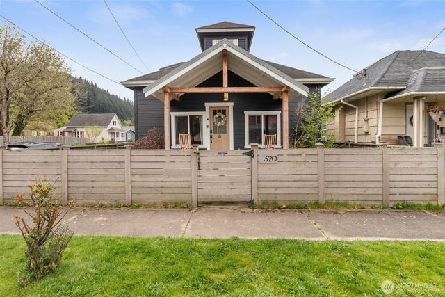 320 E Main Street, Centralia, WA 98531