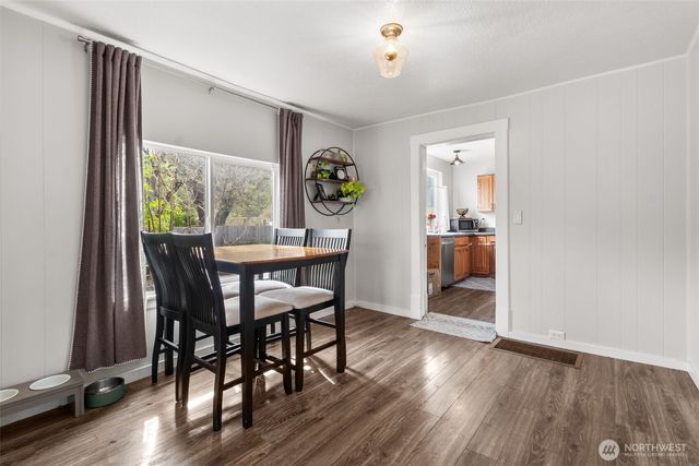320 E Main Street, Centralia, WA 98531