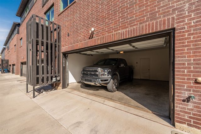 2828 Addison Park Lane, Fort Worth, TX 76110