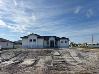 2126 NW 41st AVE, Cape Coral, FL 33993