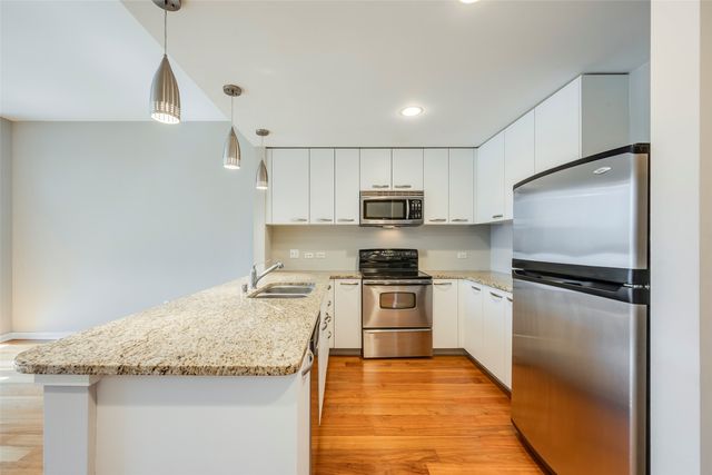 1200 Main Street 1002, Dallas, TX 75202