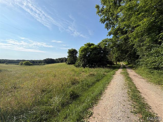 27250 State Highway U, Warrenton, MO 63383