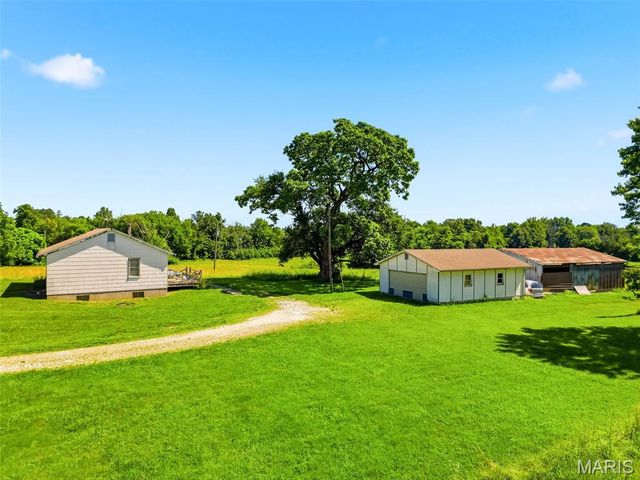 27250 State Highway U, Warrenton, MO 63383