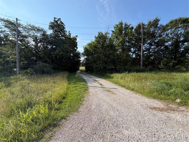 27250 State Highway U, Warrenton, MO 63383