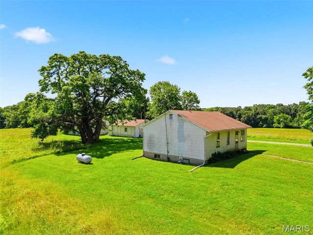 27250 State Highway U, Warrenton, MO 63383
