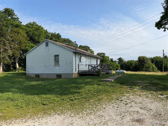 27250 State Highway U, Warrenton, MO 63383